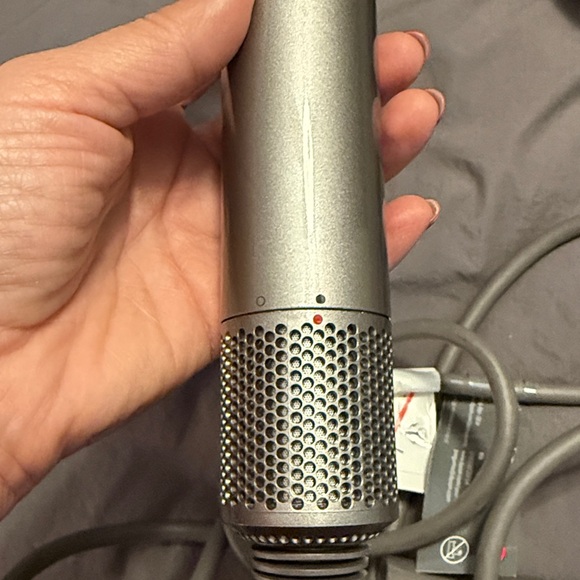 Dyson - Picture 5 of 6